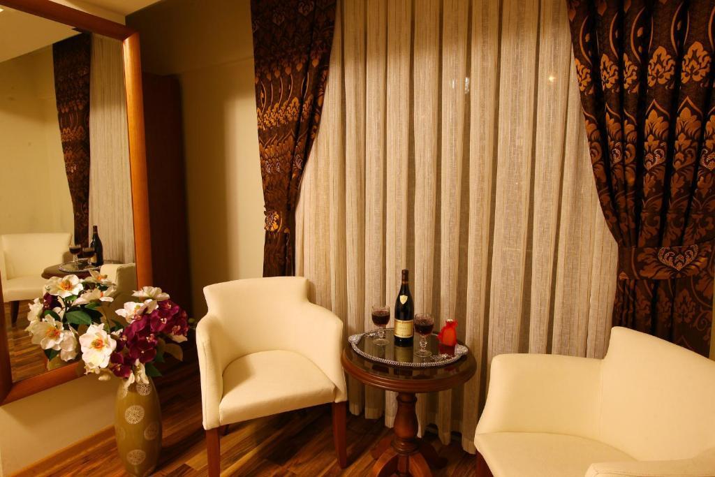 הטאי Saadet Grand Hotel מראה חיצוני תמונה